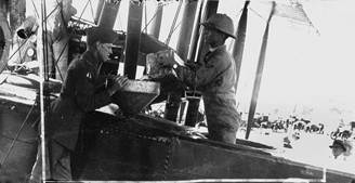Picture of / about 'Glengarry' Queensland - Refuelling the Vickers Vimy by hand near Charleville, 1919