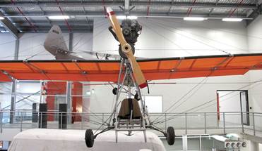 89/501-1 Aircraft, full-size, Microlight, Kimberley Sky-Rider Prototype, made by Gary Kimberley, Sydney, New South Wales, Australia, 1977. Click to enlarge.